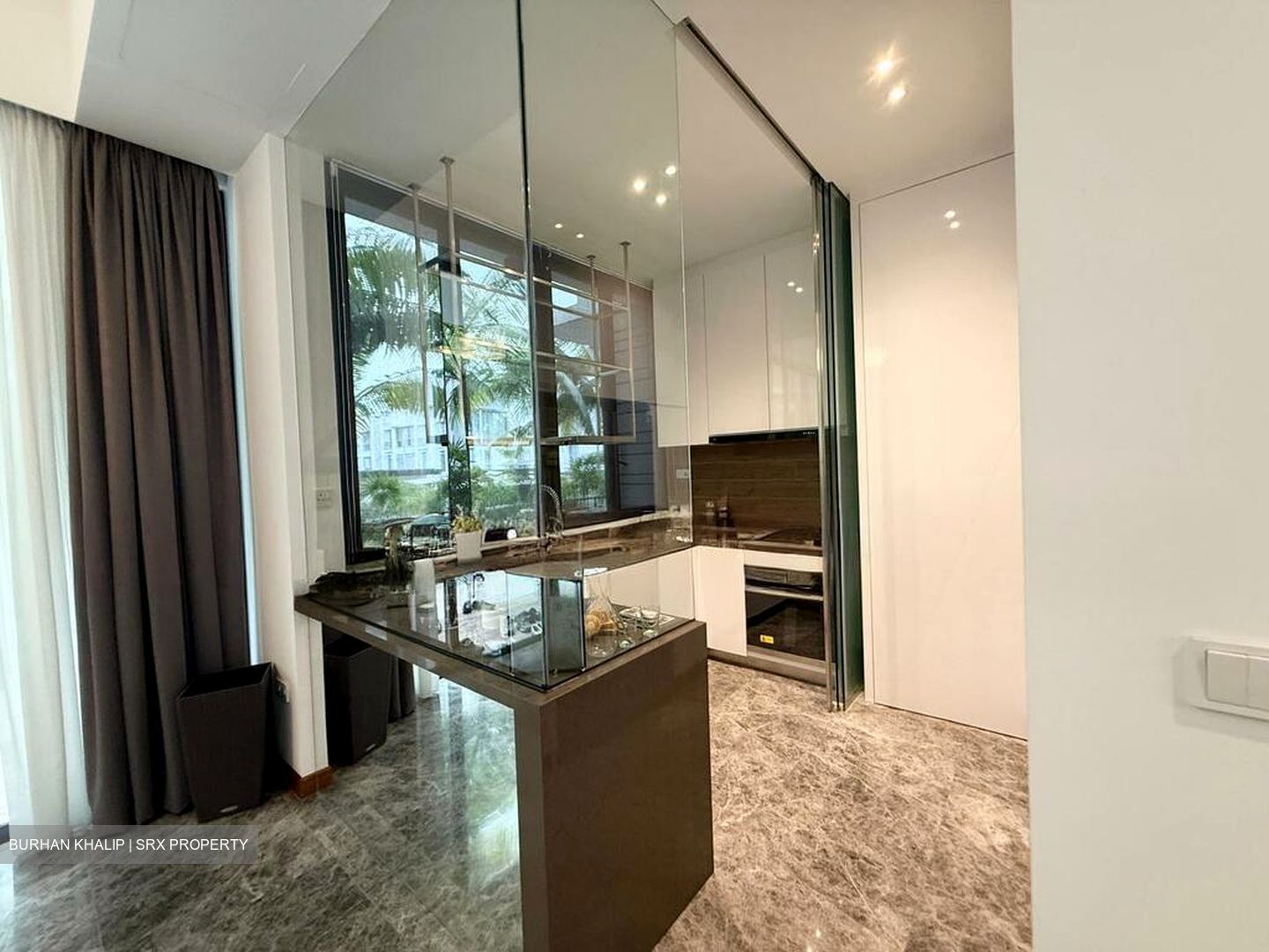 Sunrise Avenue (D28), Terrace #503523641